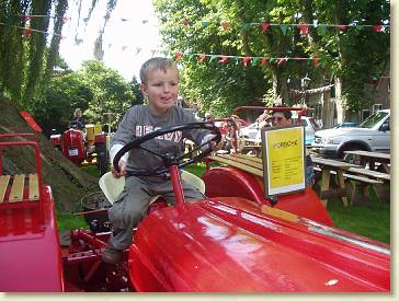 20070725-03 Op vakantie Opa en Oma, tractor